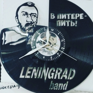 Ленинград. Часы из винила